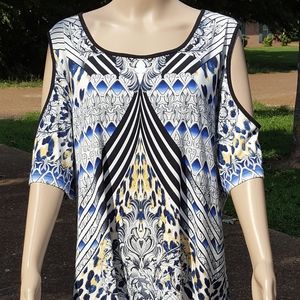 Calessa Fancy patterned blouse